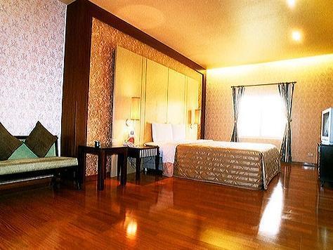 Treasure Island Motel - Fengshan Kaohsiung Extérieur photo